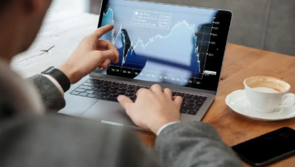   Financial Markets: A Simple Guide for Everyone in  2025
