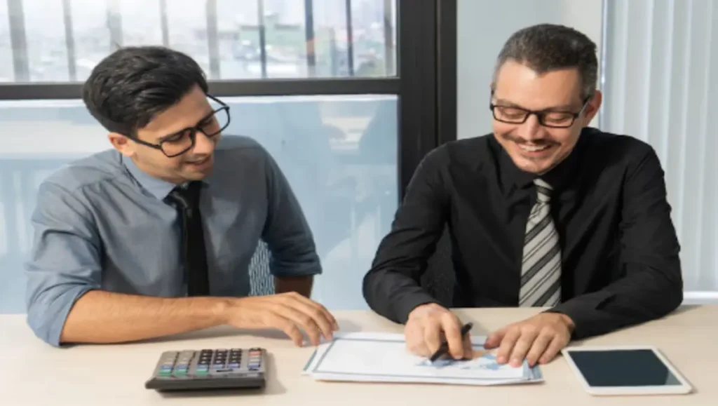 Financial Advisor Fees: A Simple Guide in 2025