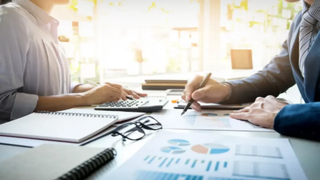 Financial Accounting: A Simple Guide for Success in 2025
